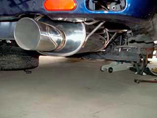 exhaust12.jpg(9283 byte)