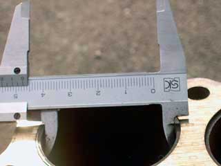 exhaust18.jpg(7212 byte)