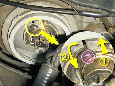 headlightbulb3.jpg(21860 byte)