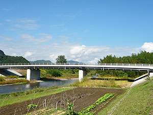 岡川流路工