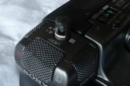 ソニーハンディカムCCD-TR900 映像機器 ＞ 8ミリ/Hi8/DVビデオカメラ ＞ SONY CCD-TR900 Hi8