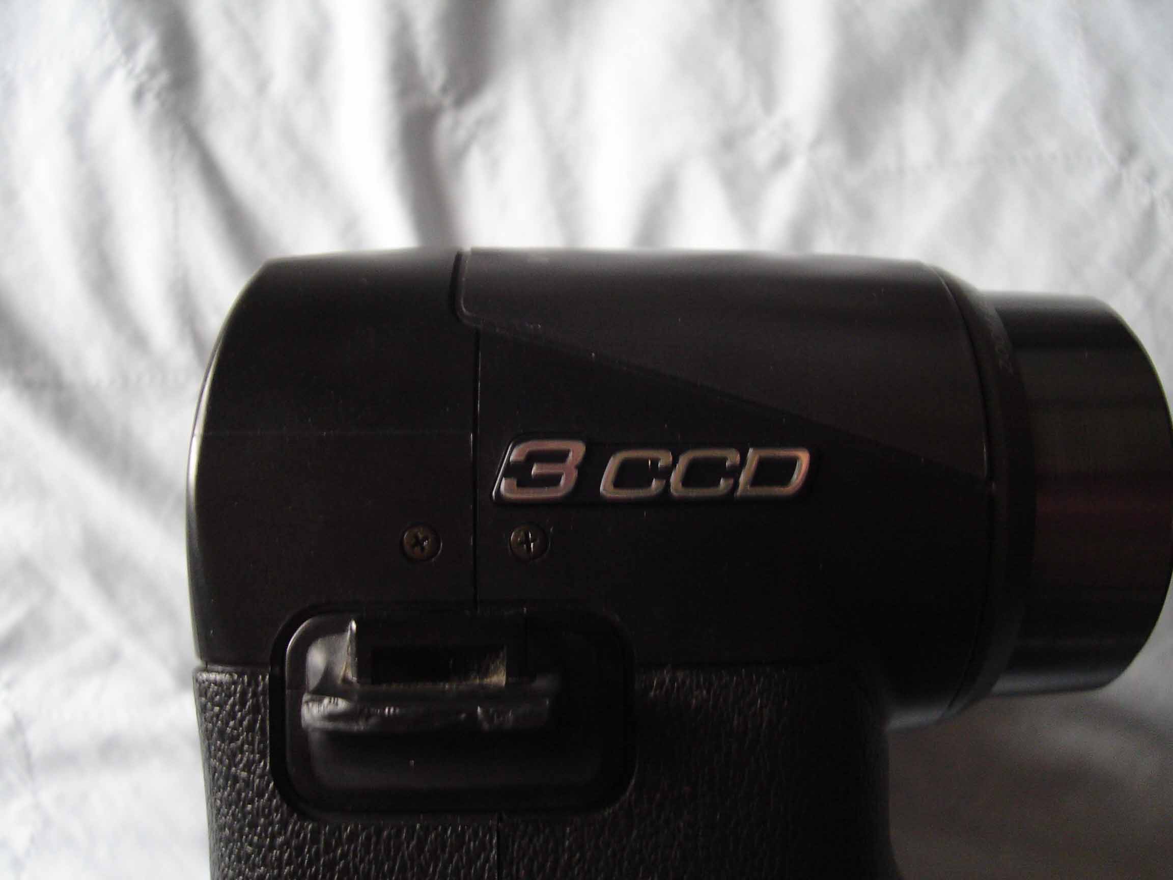 vhl1003ccd.jpg
